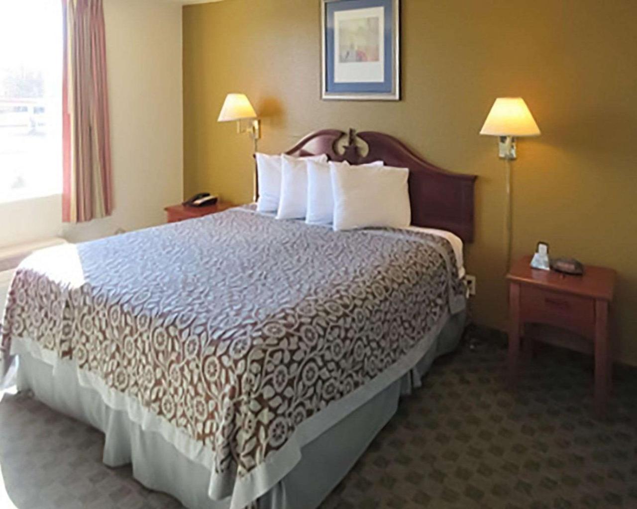 Rose City Inn & Suites Tyler Exteriér fotografie