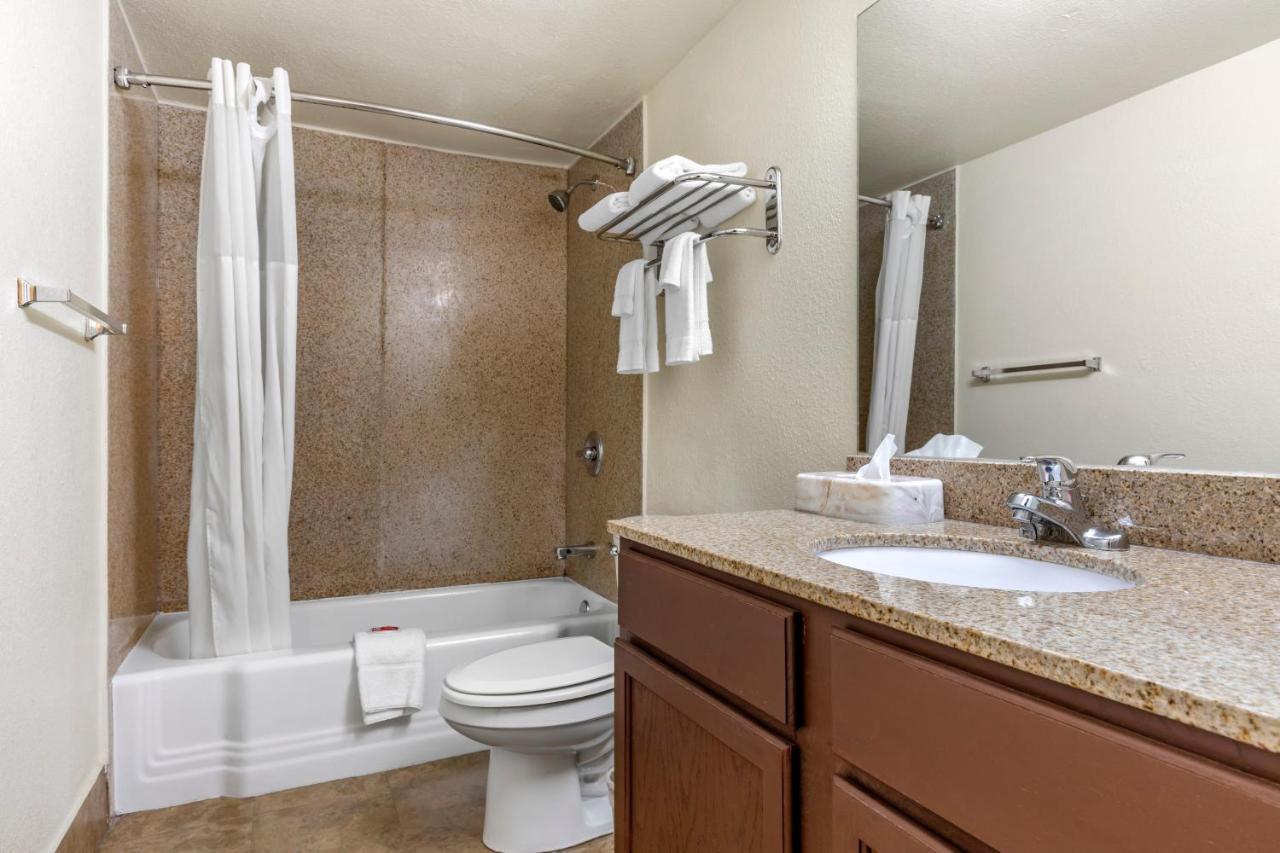 Rose City Inn & Suites Tyler Exteriér fotografie